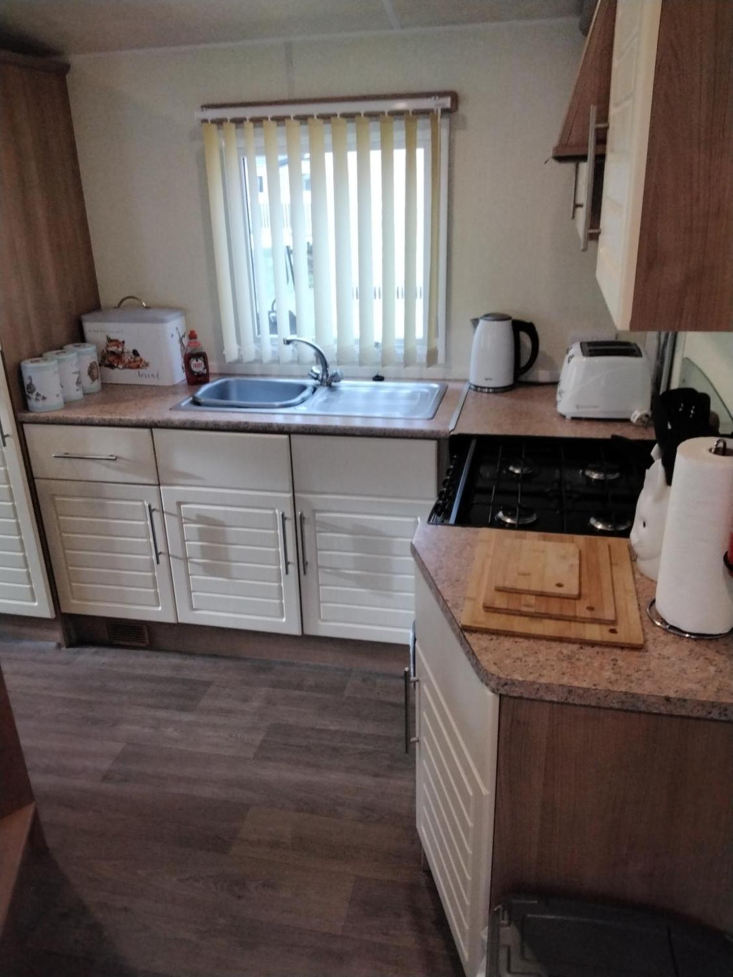 19 Laurel Close Highly Recommended 6 Berth Holiday Home With Hot Tub In Prime Location Tattershall Εξωτερικό φωτογραφία